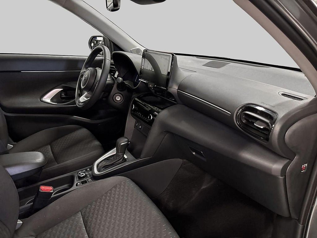 Vehicle Image 9