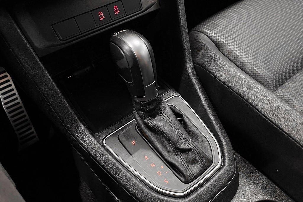 Vehicle Image 24