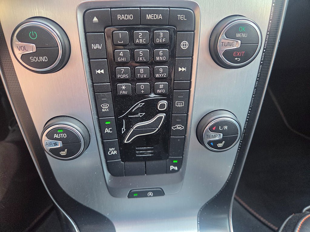 Vehicle Image 20