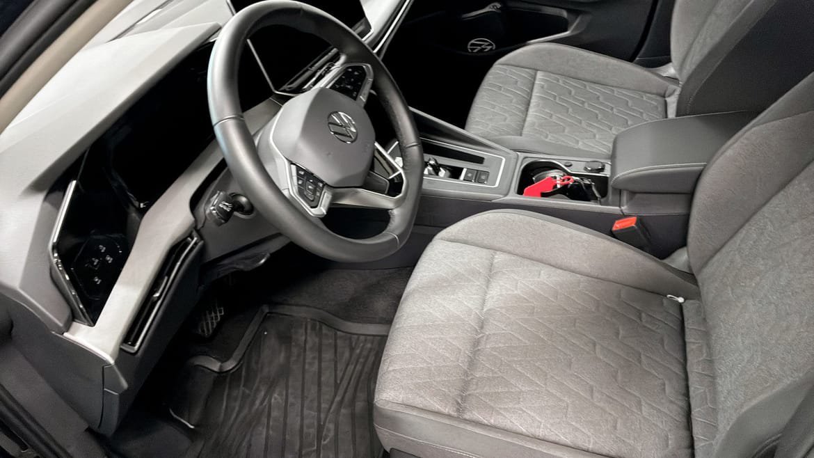 Vehicle Image 7