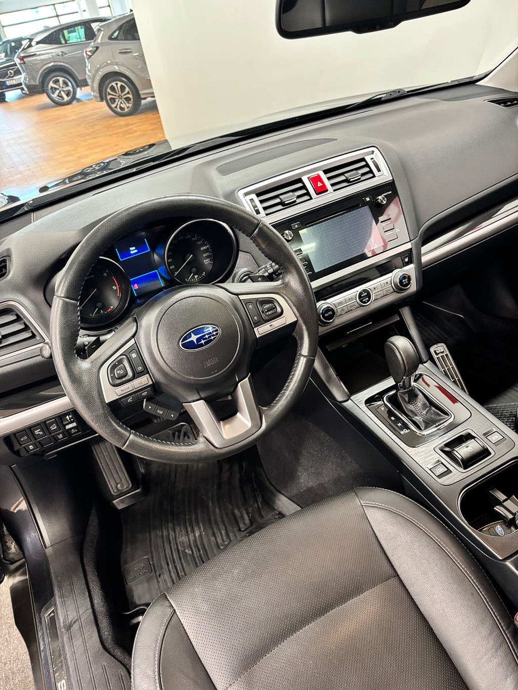 Vehicle Image 14