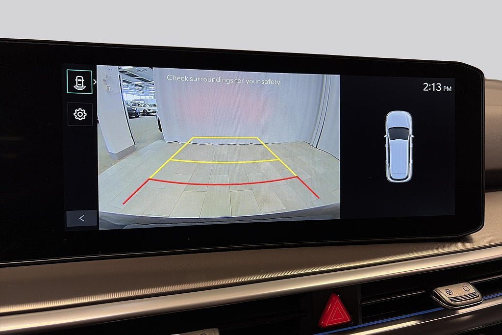 Vehicle Image 11
