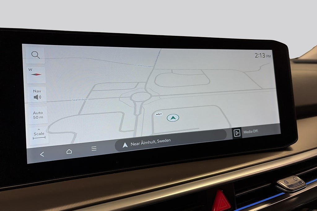 Vehicle Image 13