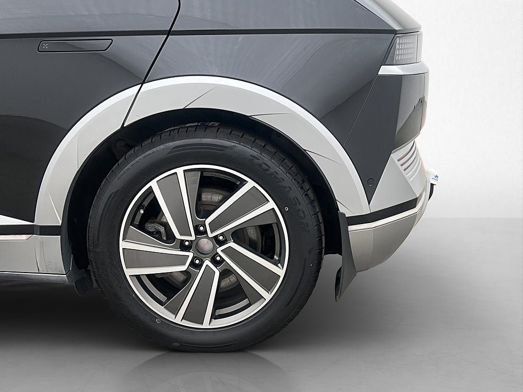 Vehicle Image 36