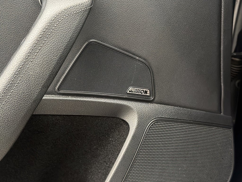 Vehicle Image 28