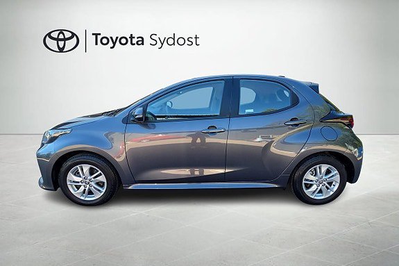 Vehicle Image 7