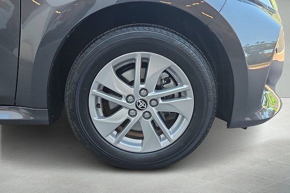 Vehicle Image 23