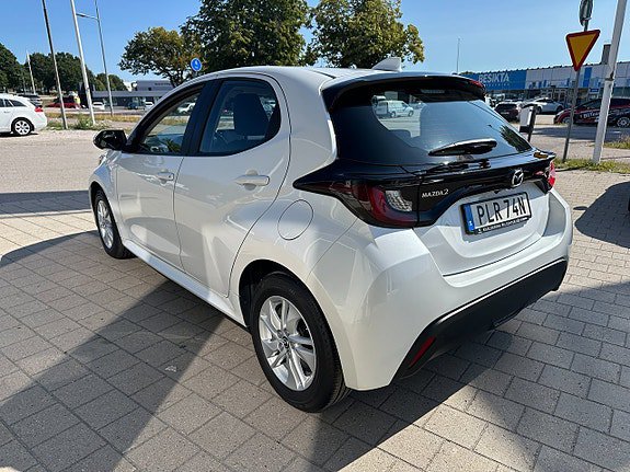 Vehicle Image 7