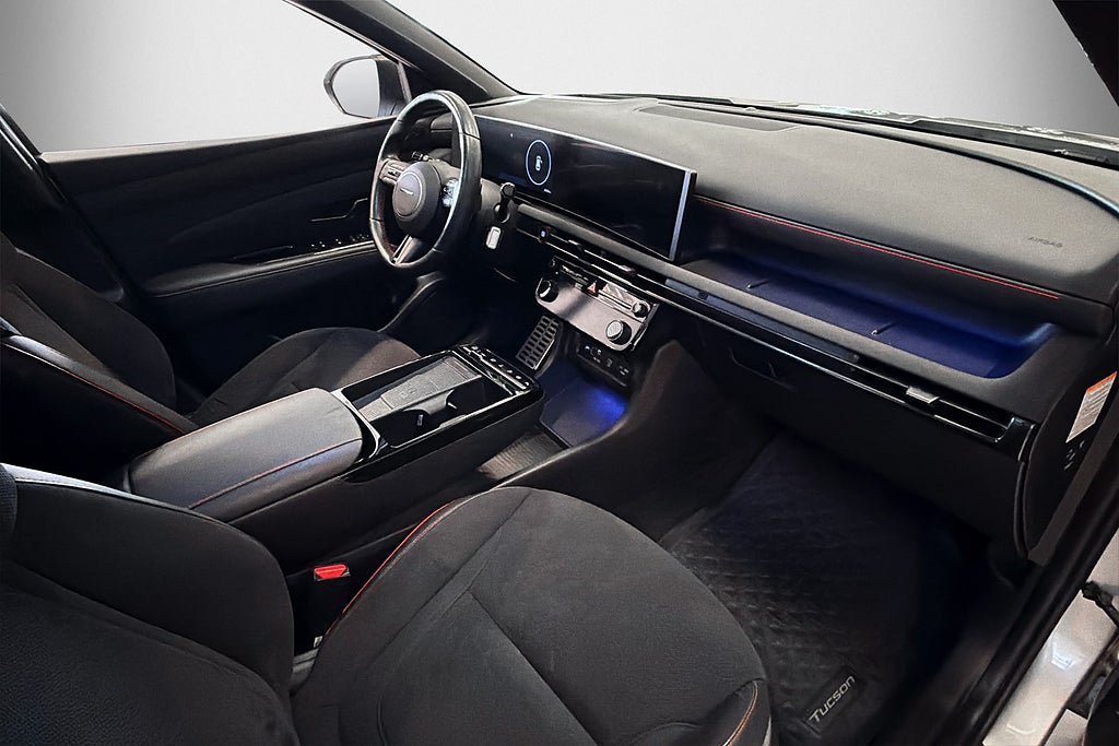 Vehicle Image 10