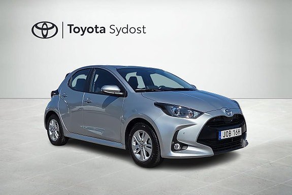Vehicle Image 6