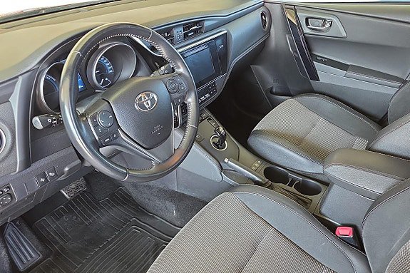 Vehicle Image 10