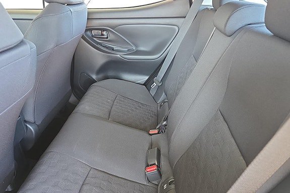 Vehicle Image 14