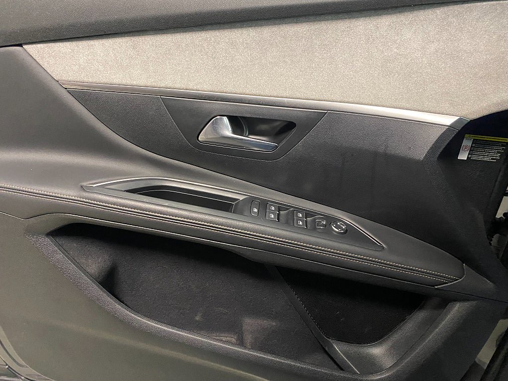 Vehicle Image 27