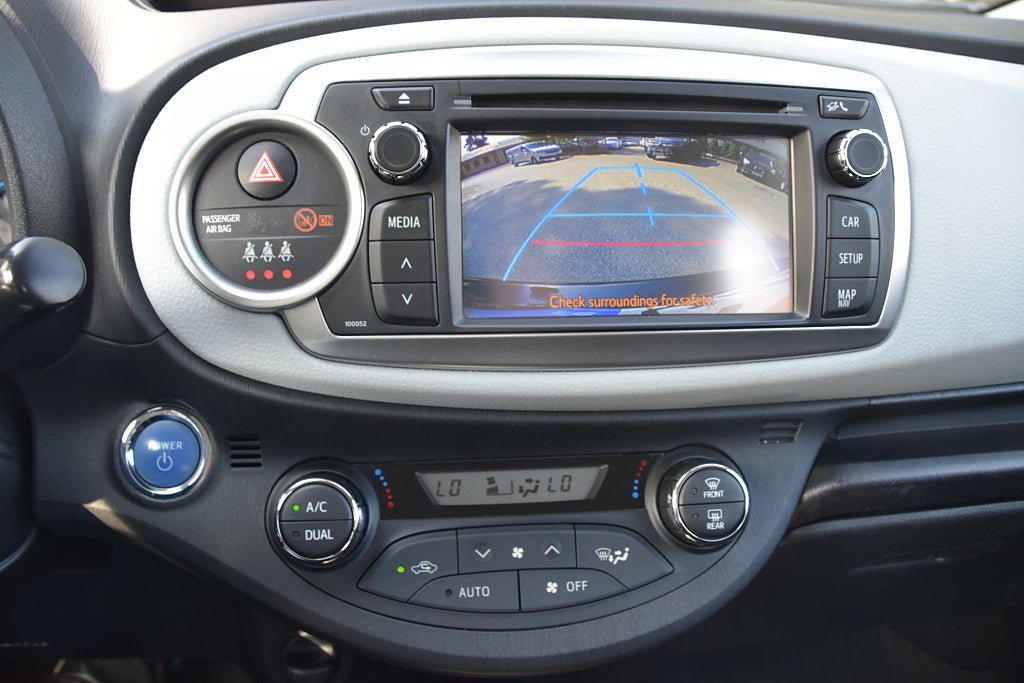 Vehicle Image 11