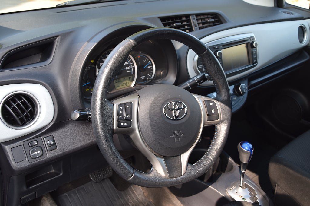 Vehicle Image 15