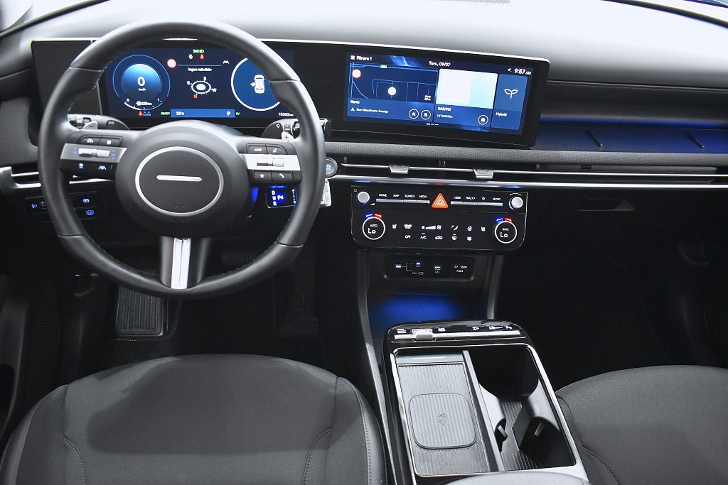 Vehicle Image 9