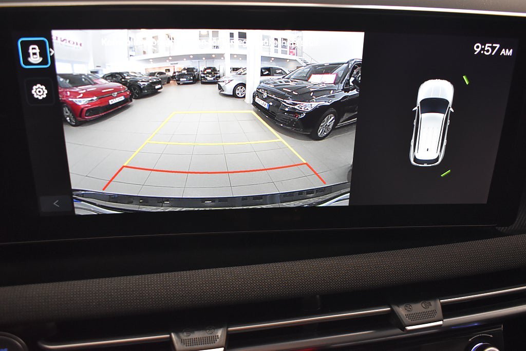 Vehicle Image 10