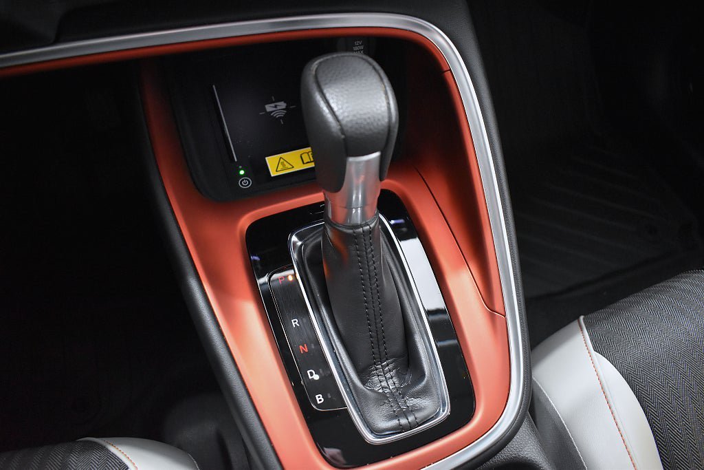 Vehicle Image 10