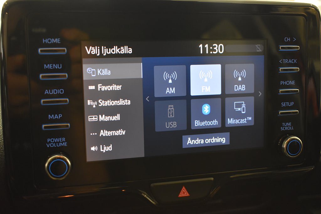 Vehicle Image 14