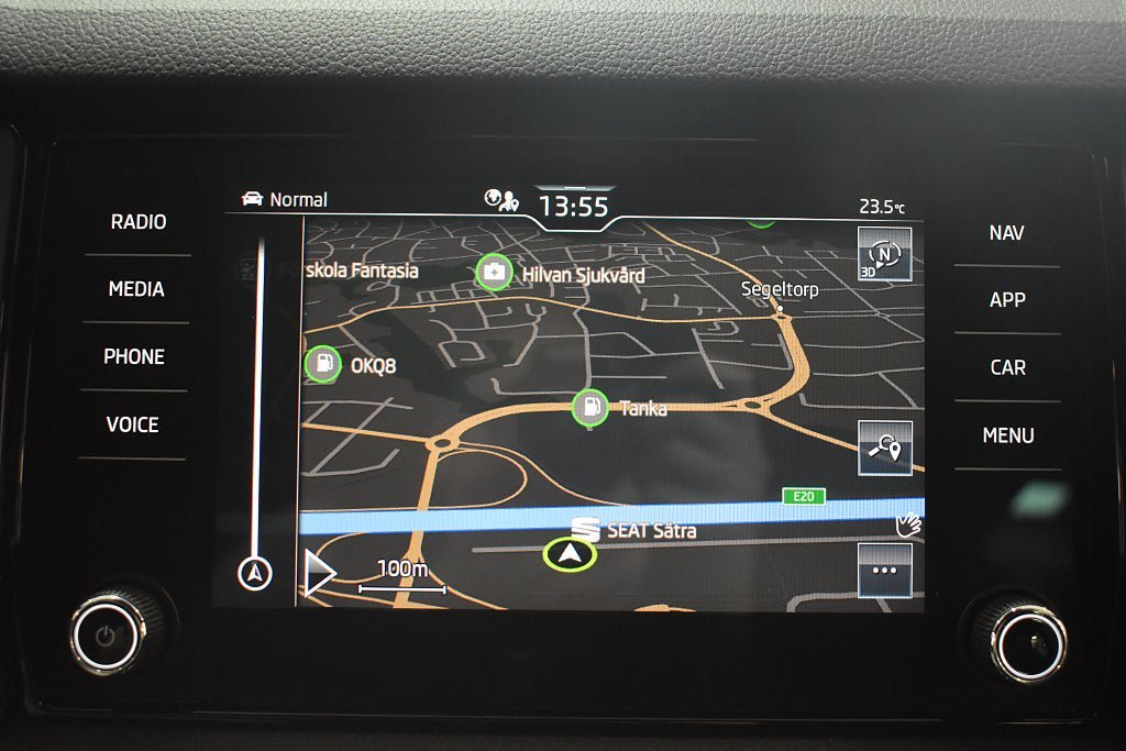 Vehicle Image 21