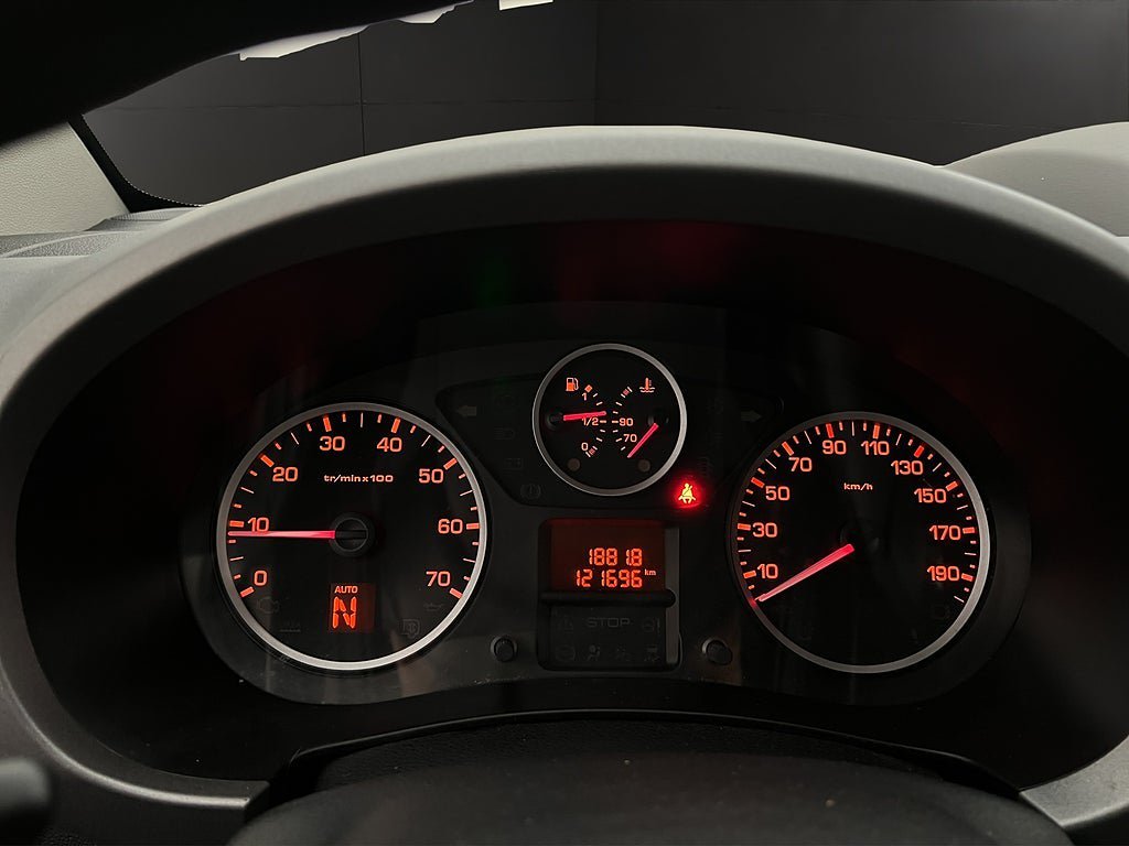 Vehicle Image 19
