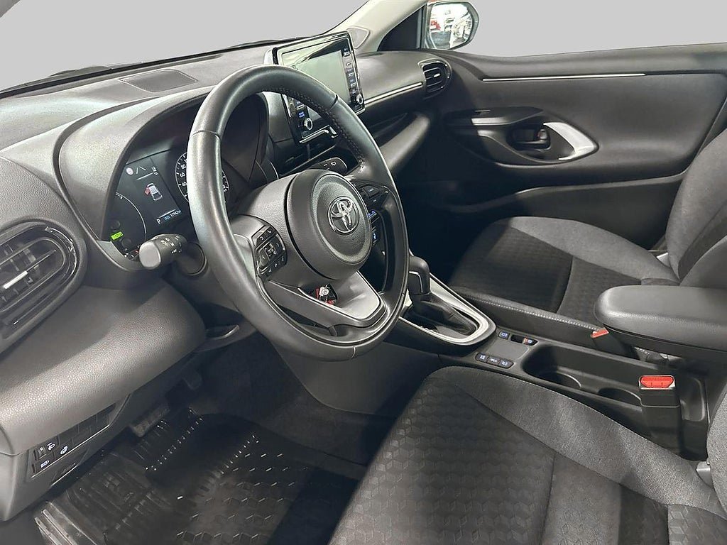 Vehicle Image 14