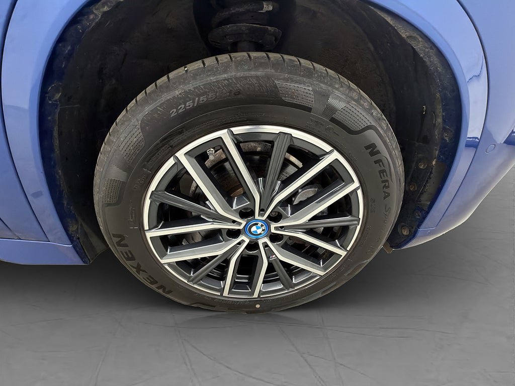 Vehicle Image 38