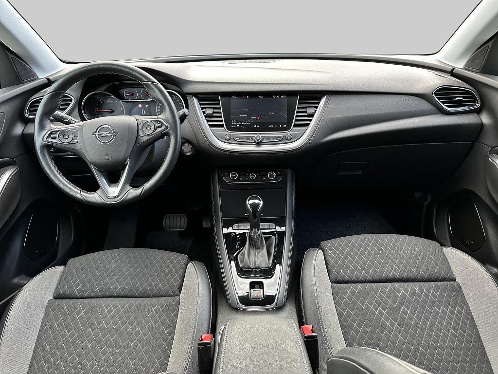 Vehicle Image 13