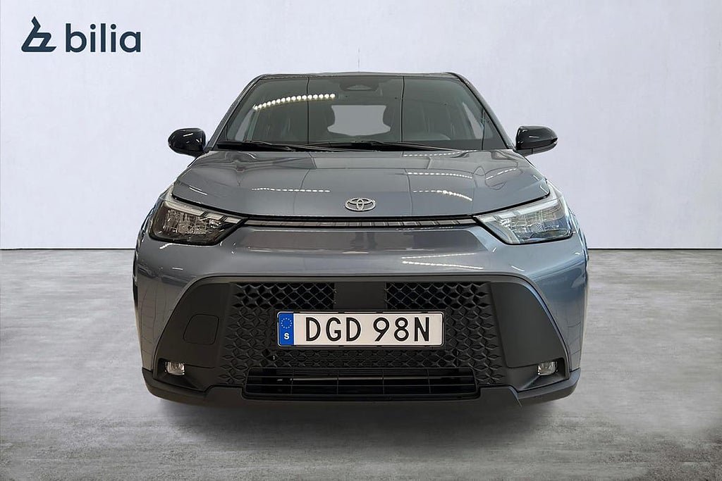 Vehicle Image 6