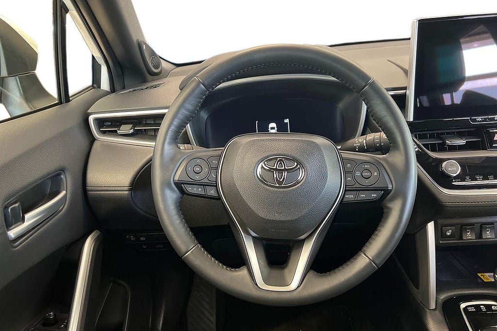 Vehicle Image 11
