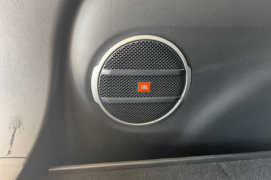 Vehicle Image 21