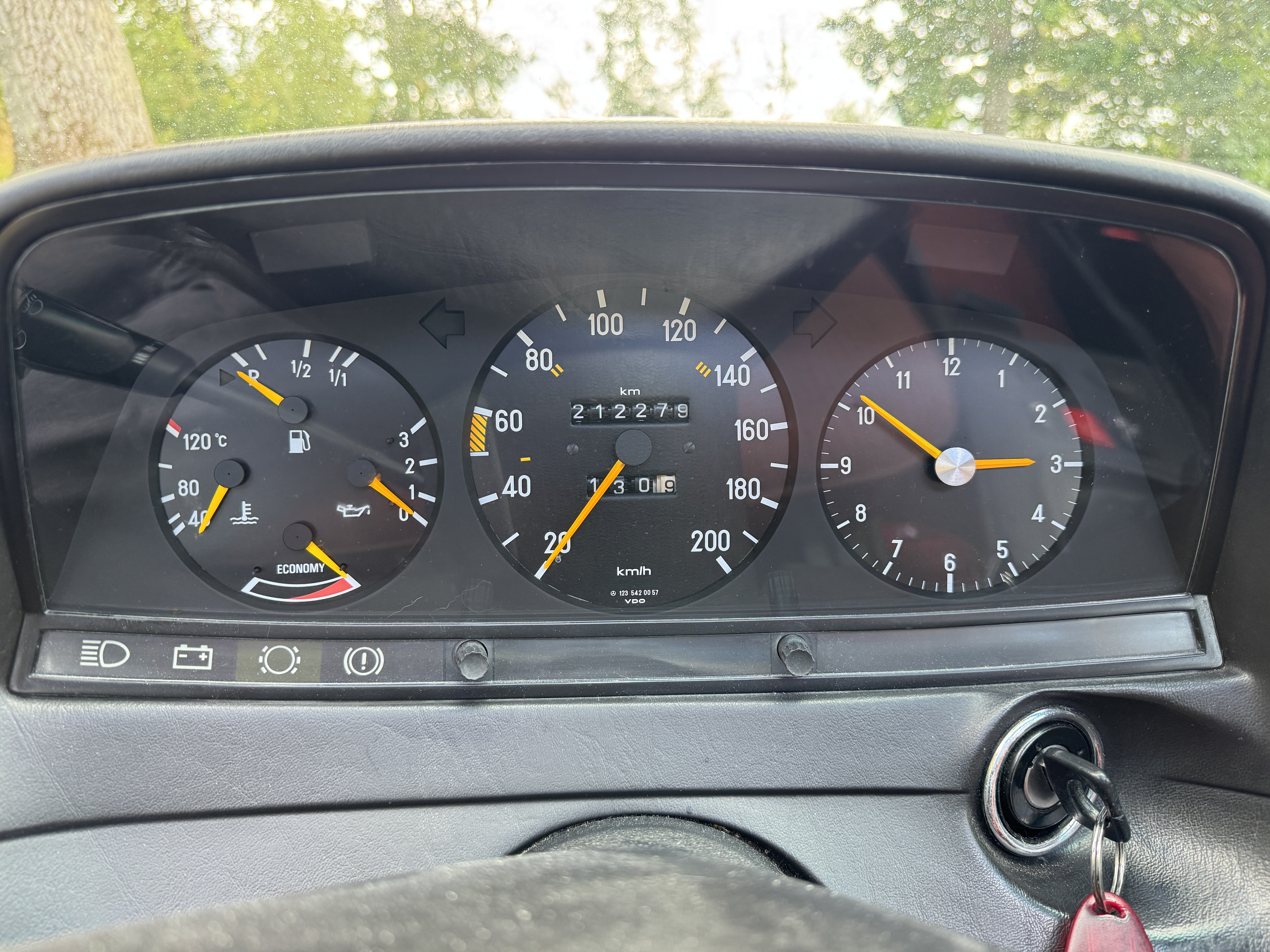 Vehicle Image 29