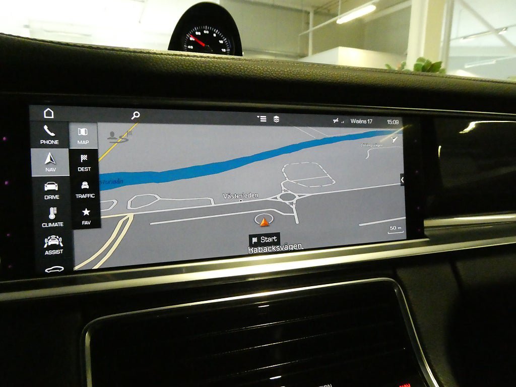 Vehicle Image 22