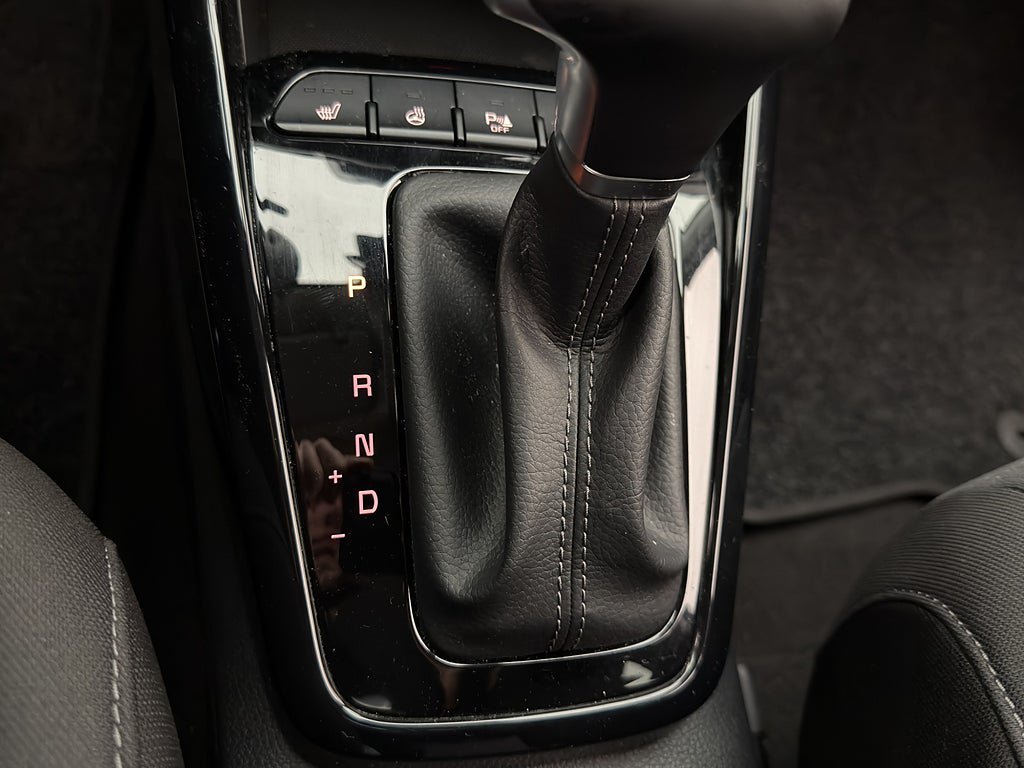 Vehicle Image 24
