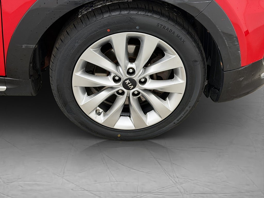 Vehicle Image 30