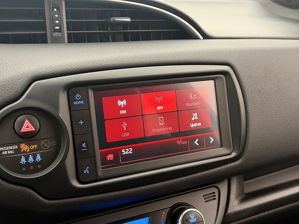 Vehicle Image 21