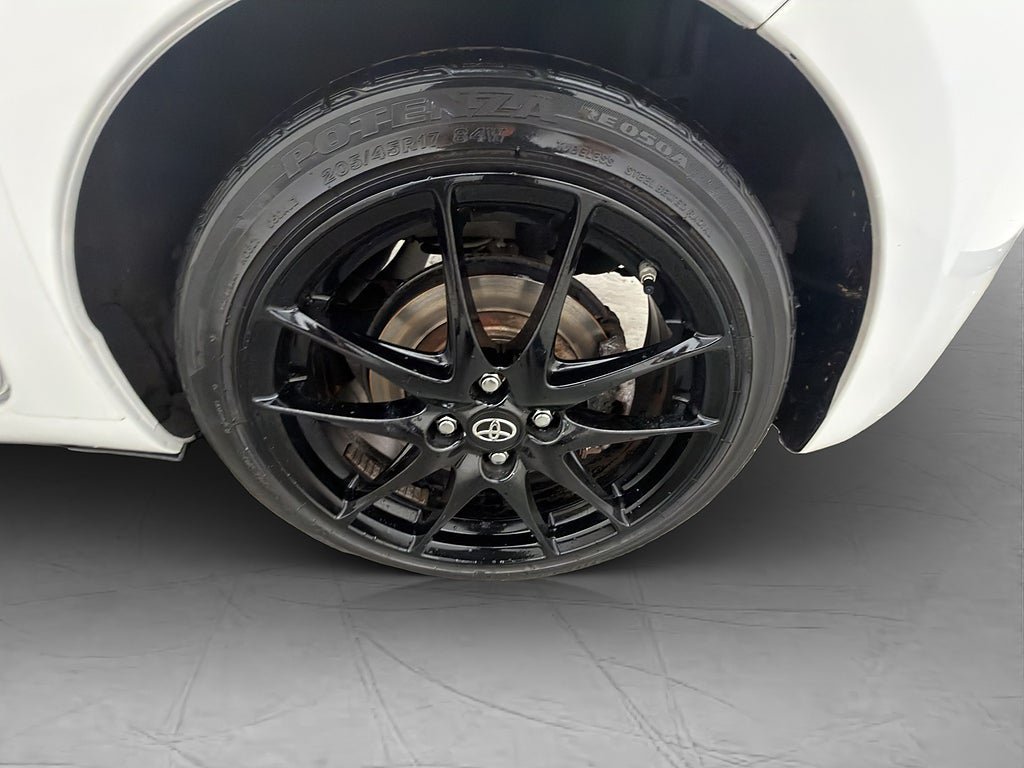 Vehicle Image 30