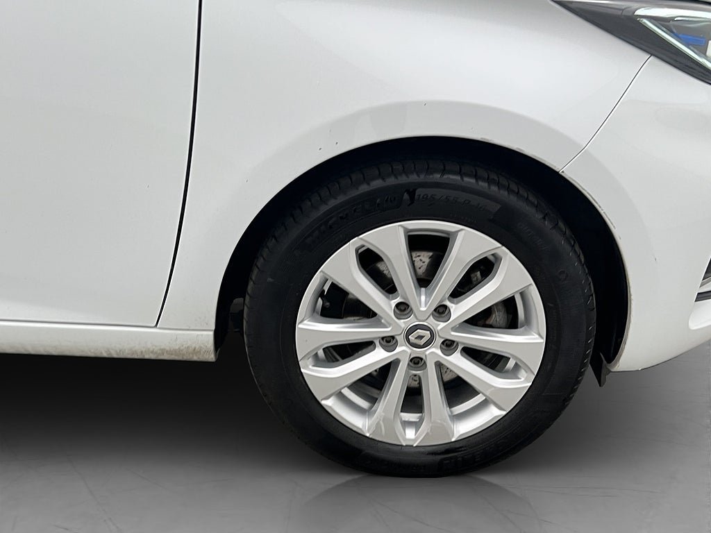 Vehicle Image 30