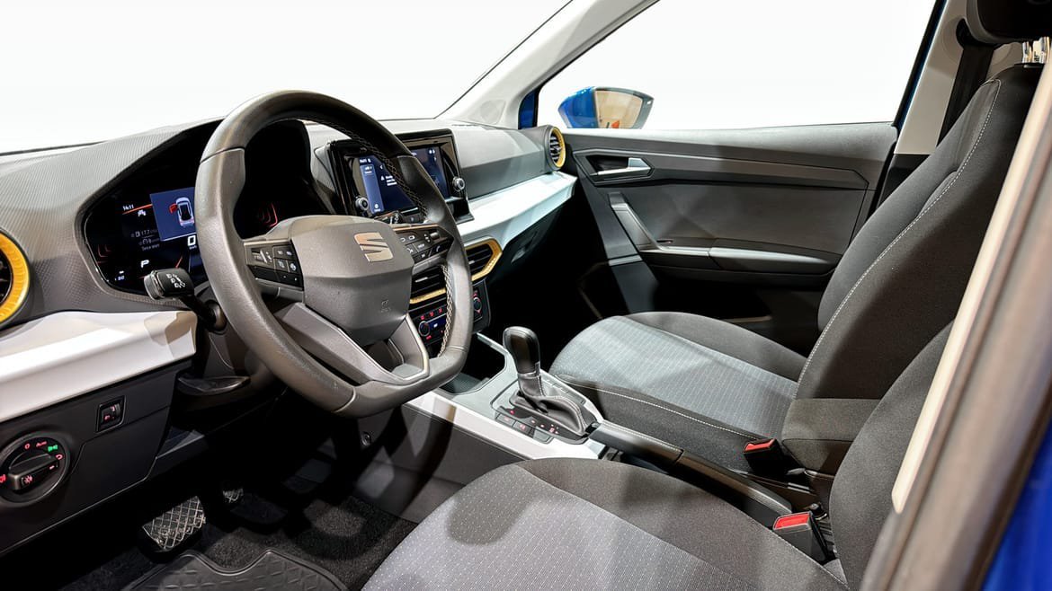 Vehicle Image 7