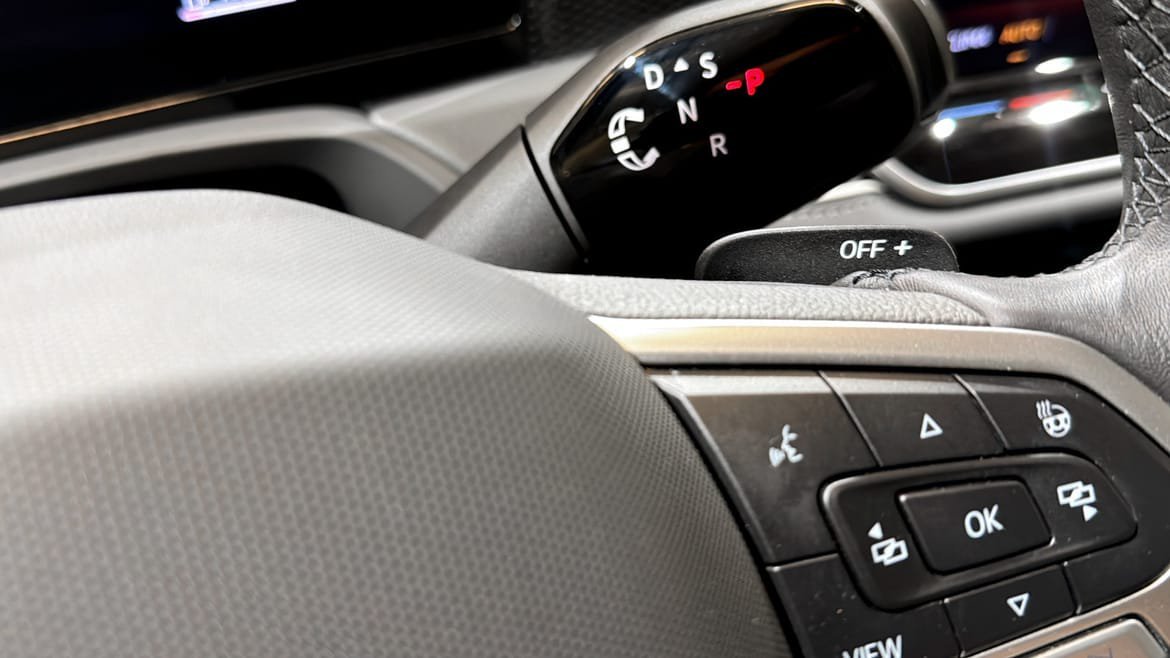 Vehicle Image 19