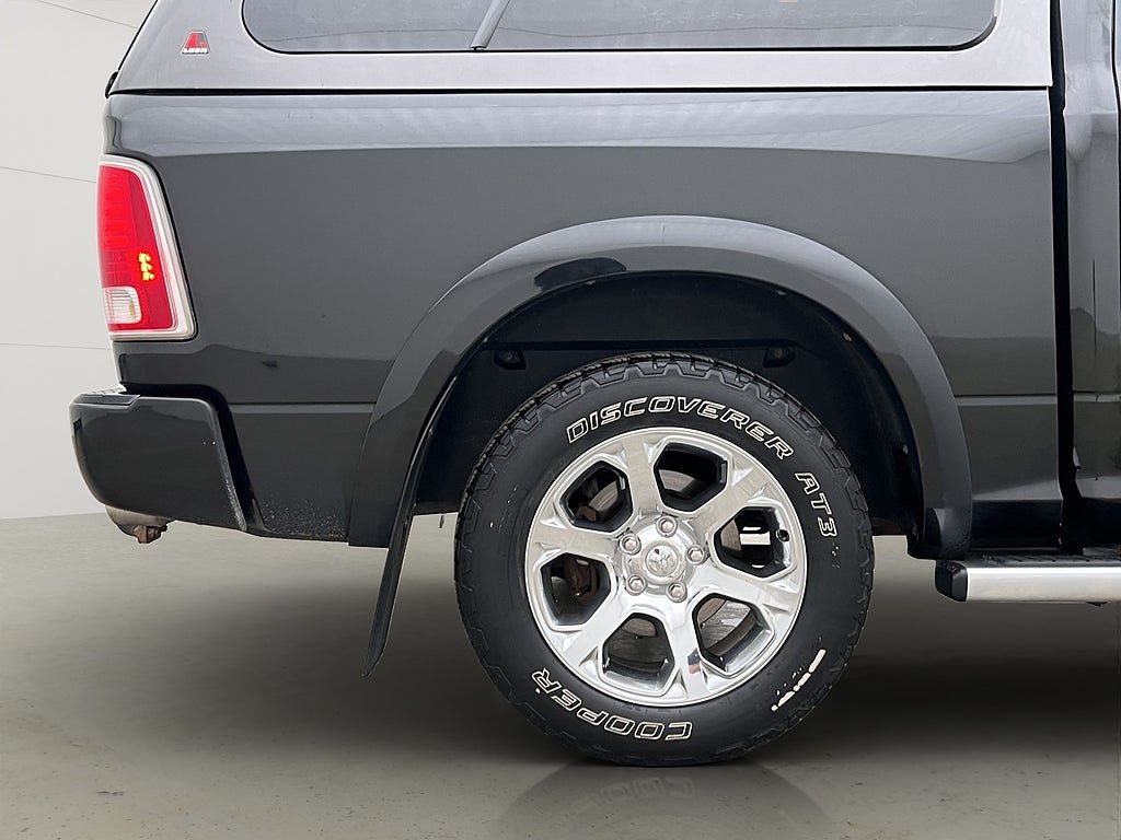 Vehicle Image 33