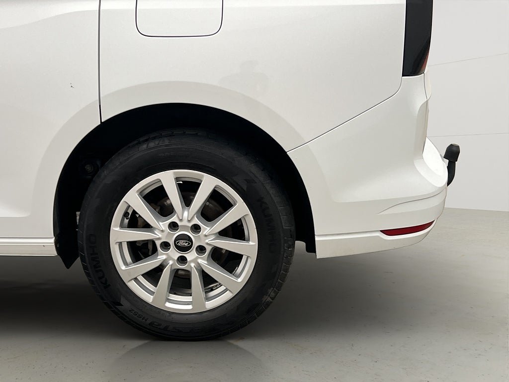 Vehicle Image 33
