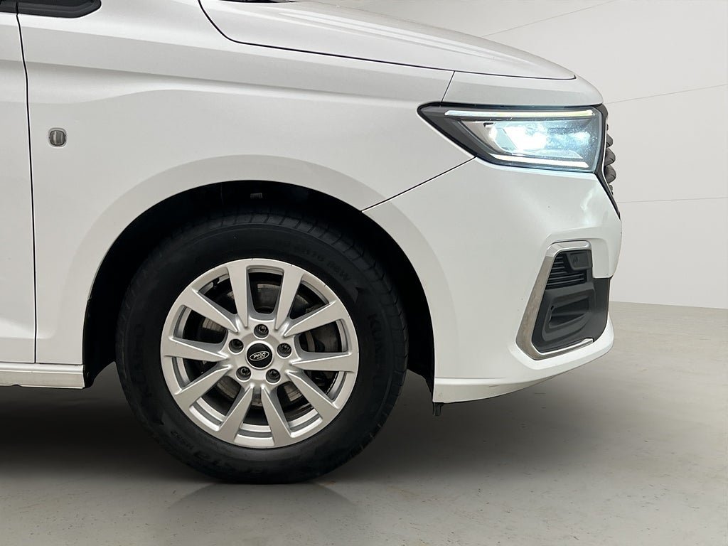 Vehicle Image 35