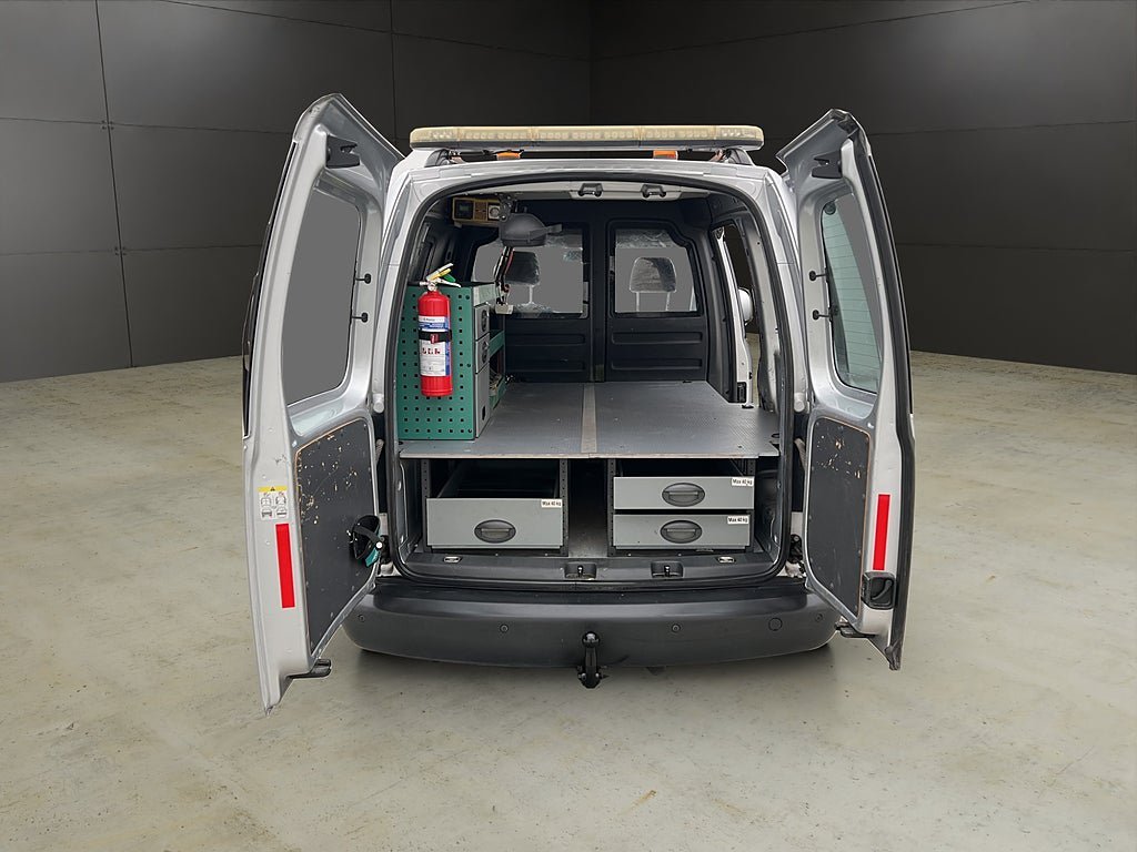 Vehicle Image 12