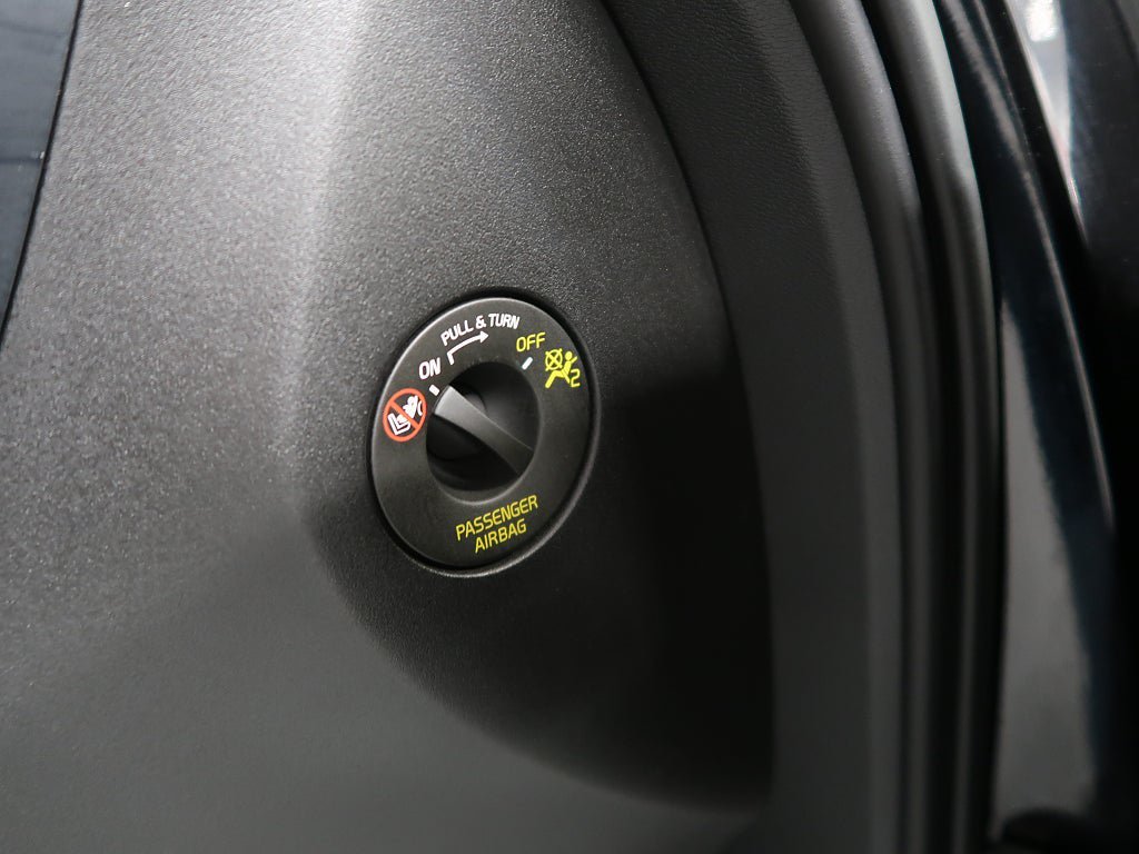 Vehicle Image 38