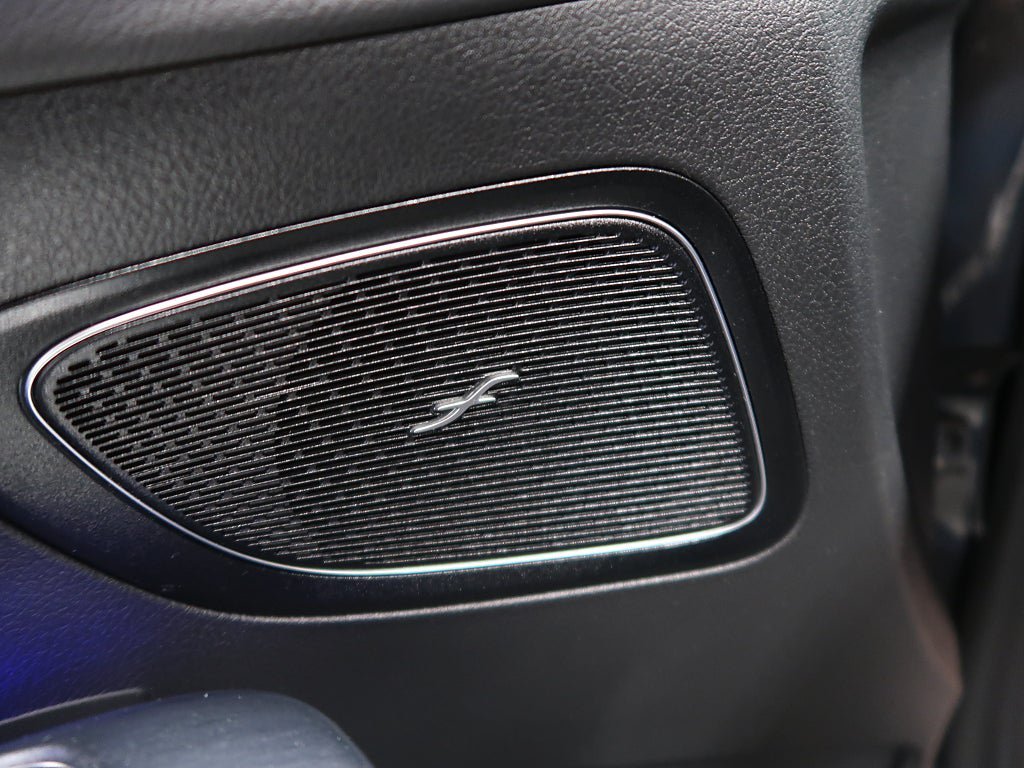 Vehicle Image 32