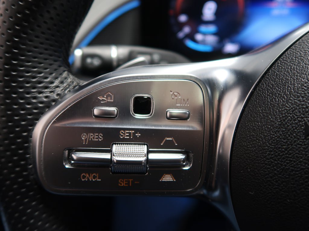 Vehicle Image 40