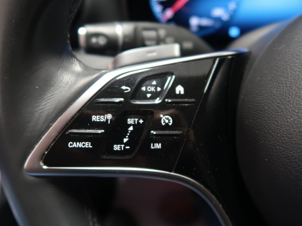 Vehicle Image 33