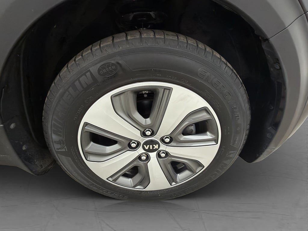 Vehicle Image 30