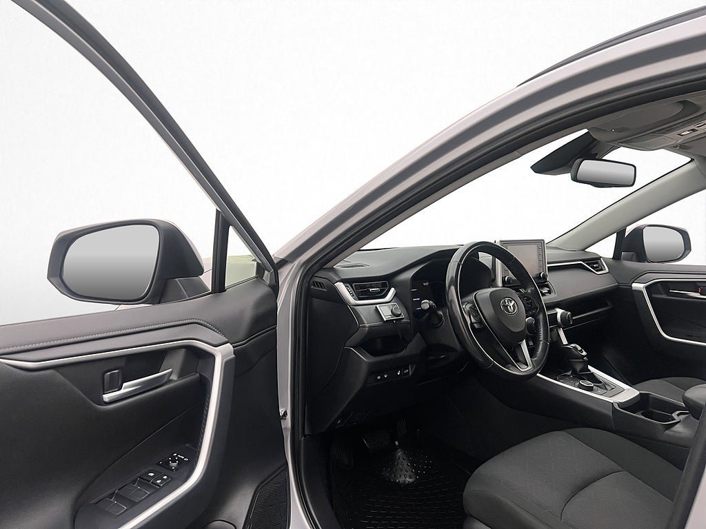 Vehicle Image 9